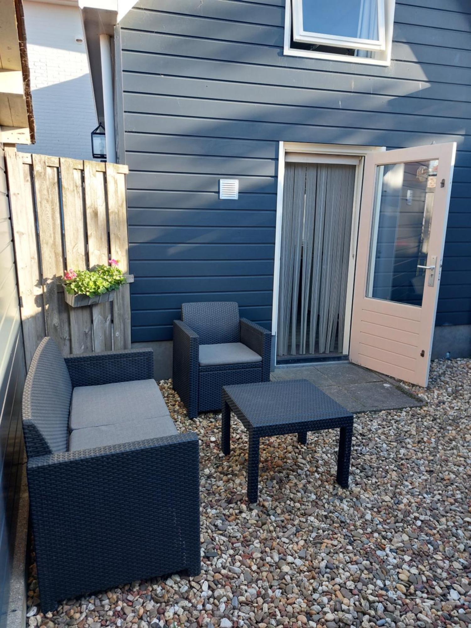 Vakantiewoning Met Terras Vlakbij Strand En Centrum Заутеланде Екстериор снимка